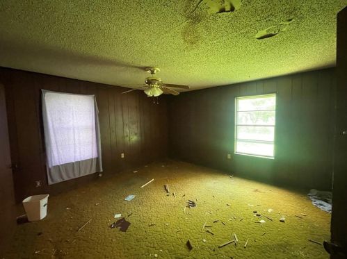 2513 Loy Lk Rd, Denison TX 75020-7144 exterior