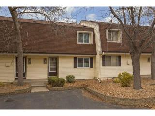 2351 Dorland Pl, Saint Paul MN  55119-6797 exterior