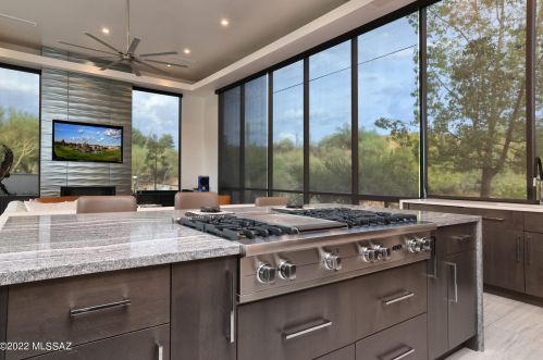 4911 Mission Hill Dr, Tucson AZ  85718-2607 exterior