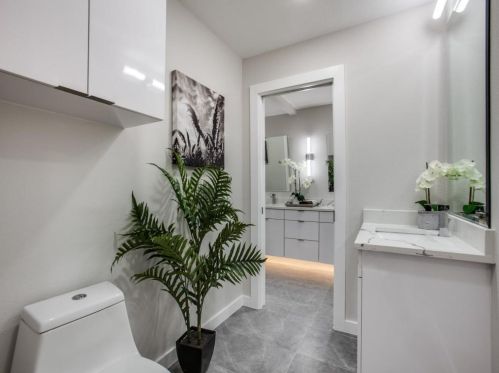 6710 Cliffbrook Dr, Dallas TX  75254-7904 exterior