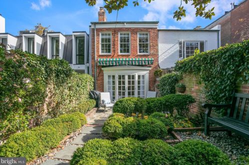 1348 28th St, Washington DC  20007-3133 exterior