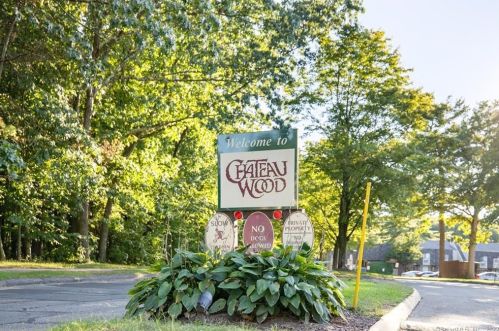 274 High Path Rd, Windsor CT 06095-4132 exterior