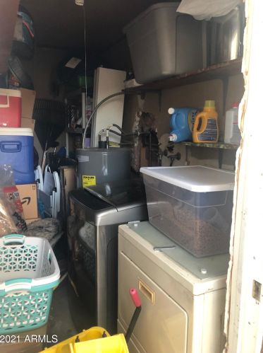 3351 69th Dr, Phoenix AZ  85033-5100 exterior