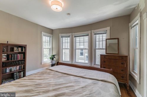 206 S St, Washington DC  20002-1571 exterior