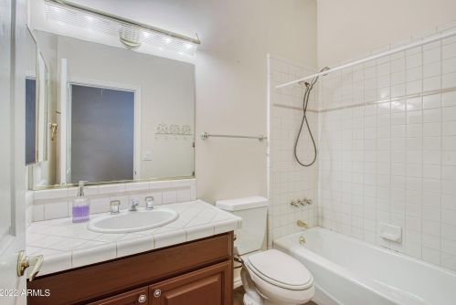 13810 34th St, Phoenix AZ  85032-5305 exterior