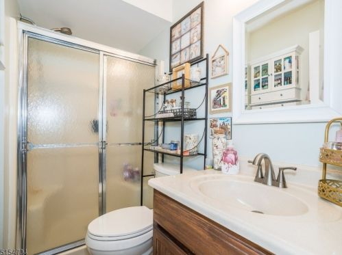 21 Pelican Pt, Fredon NJ 07860-2801 exterior