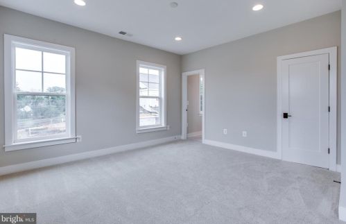 1978 Kirby Rd, Mc Lean VA 22101-5326 exterior