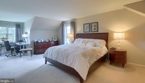 31 Lewiston Cir, Lancaster PA 17601-4883 exterior