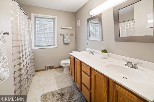 5400 Bryant St, Maple Plain MN 55359-9383 exterior