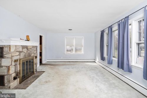 900 Hamilton St, Roebling NJ exterior