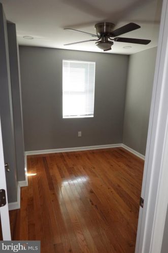 1525 Hicks St, Philadelphia PA  19146-4820 exterior