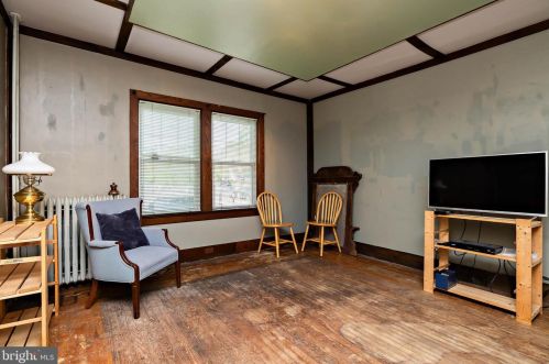 250 Wyoming Ave, Camden NJ 08106-1557 exterior