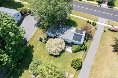 148 Main St, Hartford CT 06111-2434 exterior