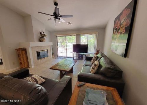 8712 Arnold Palmer Dr, Tucson AZ  85742-9679 exterior