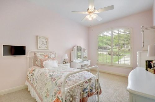 309 Emerald Rdg Dr, Austin TX 78732-1235 exterior