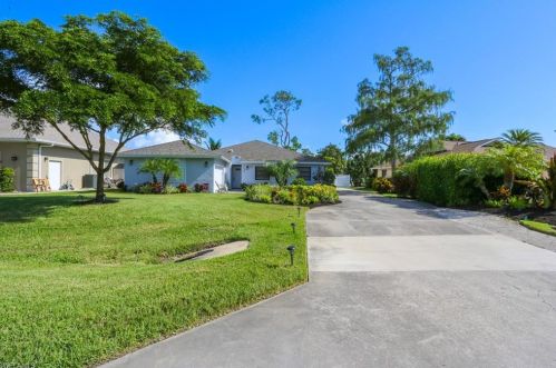 229 Mentor Dr, Naples, FL 34110-1354