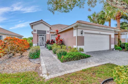 6956 Cairnwell Dr, Boynton Beach, FL 33472-2959