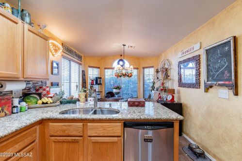 2675 Desert Bluffs Ct, Tucson AZ 85742-4468 exterior