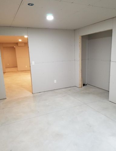 2008 Lk Ave, Meskegon MI 49445-3163 exterior