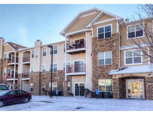 1329 University Ave, Waukee, IA 50263-8496