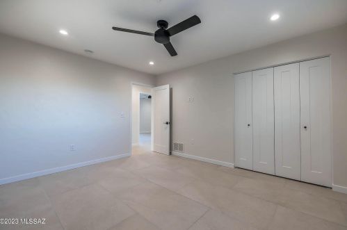 4917 Camino Arenosa, Tucson AZ  85718-6220 exterior