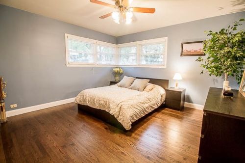 895 Parkside Ave, Elmhurst IL 60126-5027 exterior