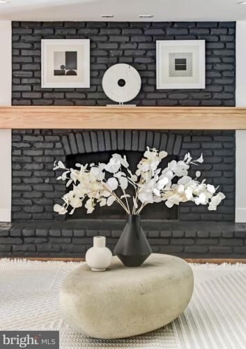 4624 Asbury Pl, Washington DC  20016-4325 exterior