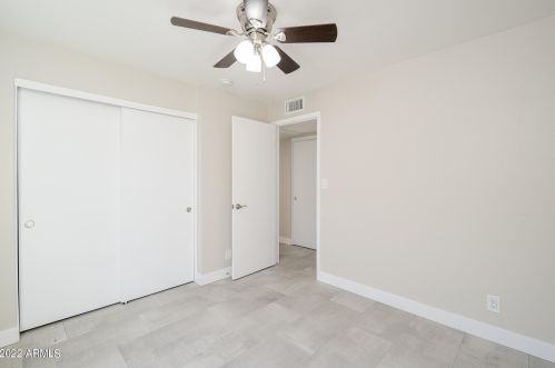 3824 Carol Ave, Phoenix AZ 85021-2091 exterior