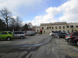 33 Davis St, Newton, MA 02465-2442