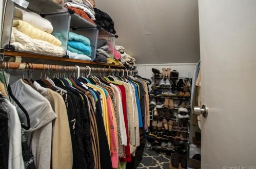 15 Prowitt St, Norwalk CT 06855-1220 exterior