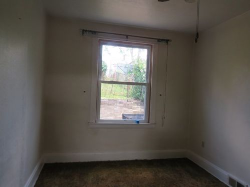 123 Calhoun Ave, Pittsburgh PA  15210-3637 exterior