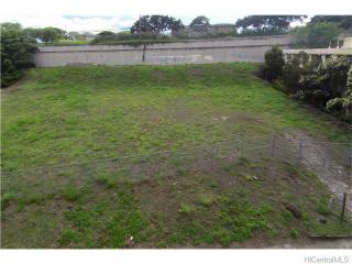 2965 Ala Napuaa Pl, Honolulu HI  96818-2731 exterior