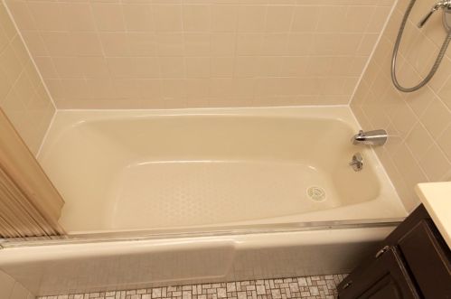 35 Anne St, Springfield MA 01104-2236 exterior