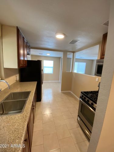 7210 25 Dr, Phoenix AZ 85029-1412 exterior