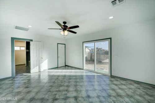 1715 28th Dr, Phoenix AZ 85051-4011 exterior