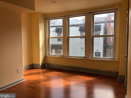 406 20th St, Philadelphia PA  19130-3828 exterior