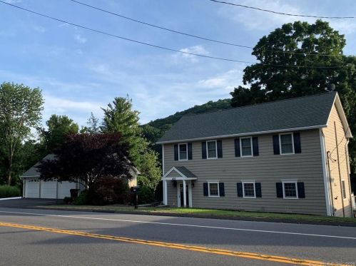 469 Roosevelt Dr, Seymour CT 06478-2701 exterior