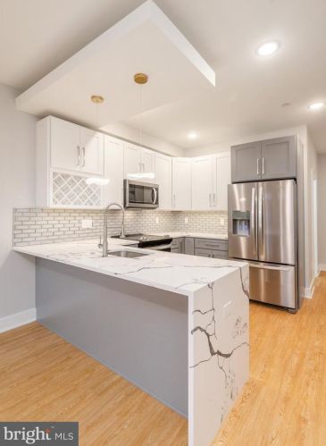 1720 22nd St, Philadelphia PA 19145-1943 exterior