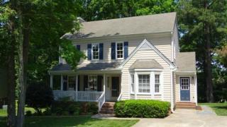 121 Boxford Rd, Cary, NC 27560-9647