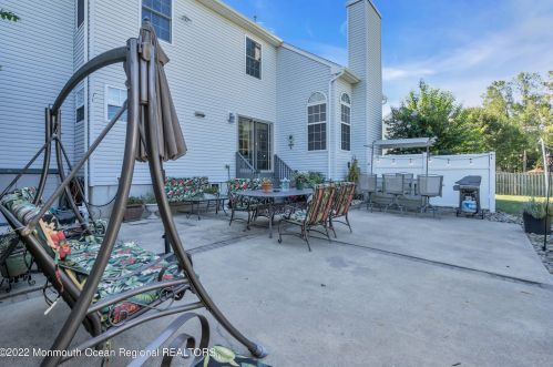 325 Meadowood Rd, Jackson Twp NJ 08527-1181 exterior