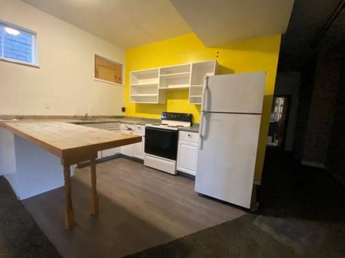 140 Bausman St, Pittsburgh PA 15210-2008 exterior