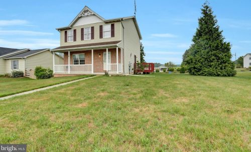 217 Columbus Ave, Littlestown, PA 17340-1549