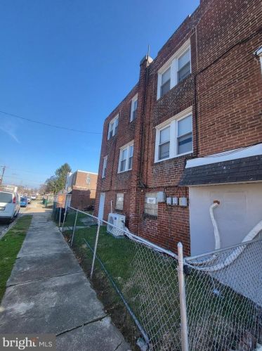 601 Magee Ave, Philadelphia PA  19111-4715 exterior