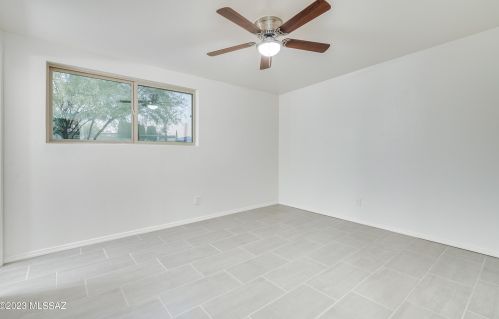 9301 29th St, Tucson AZ  85710-8015 exterior