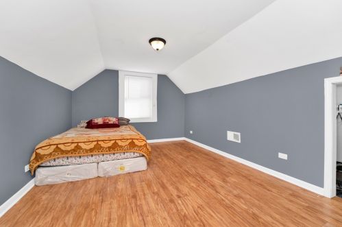 4553 Harding Ave, Chicago IL 60625-6311 exterior