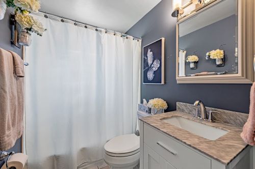 128 Paree Dr, Pittsburgh PA  15239-2424 exterior