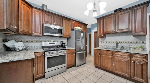 5758 Homan Ave, Chicago, IL 60629-3114