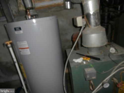 514 Tyler St, Trenton NJ  08609-2622 exterior