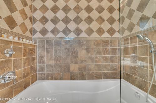 50 Hooper Ave, Atlantic Highlands NJ  07716-1537 exterior