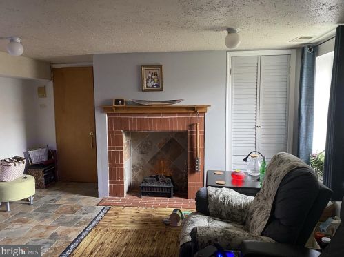 209 Front St, Trenton NJ 08608-2103 exterior